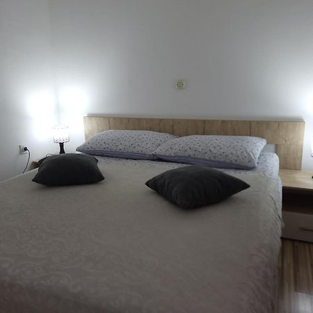 Apartment & Room Toma Smoljanac Dış mekan fotoğraf