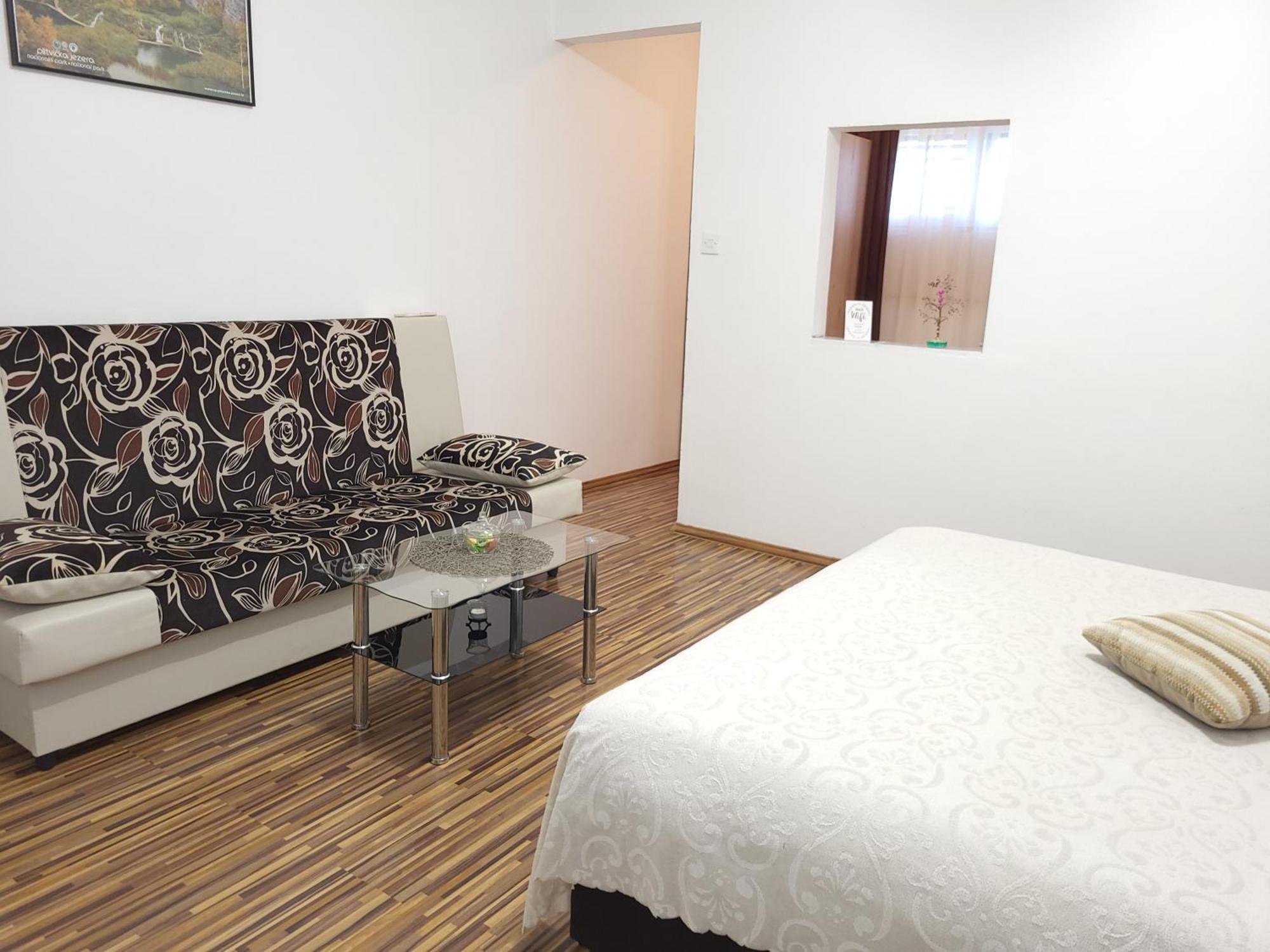 Apartment & Room Toma Smoljanac Dış mekan fotoğraf