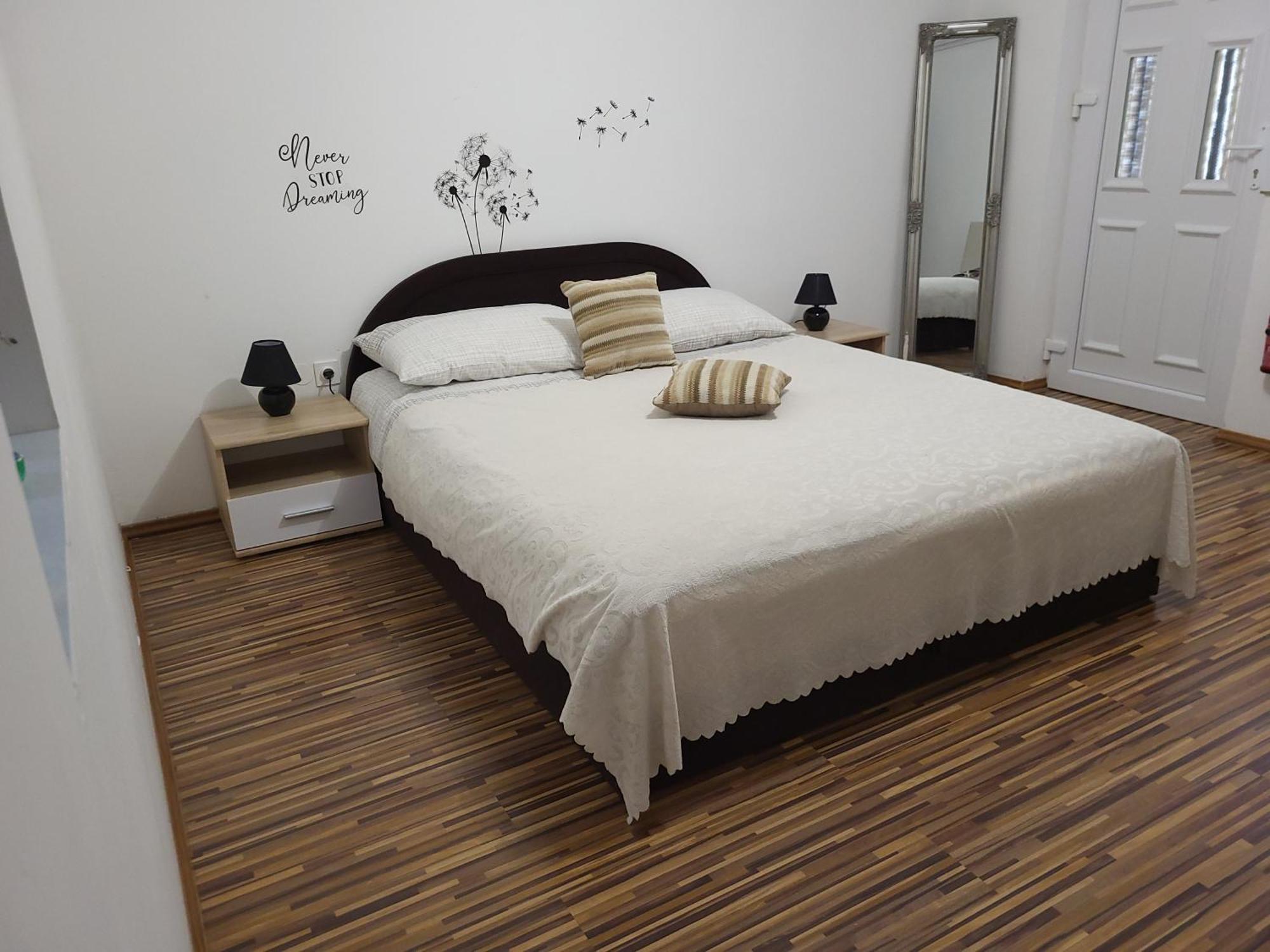 Apartment & Room Toma Smoljanac Dış mekan fotoğraf
